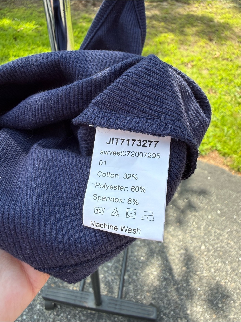 Navy Ribbed V-Neck Tank Top - Picture 4 of 4